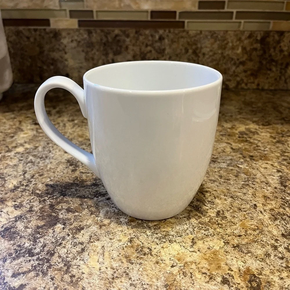 Crate&Barrel Classic White Mug Cup 16 oz.